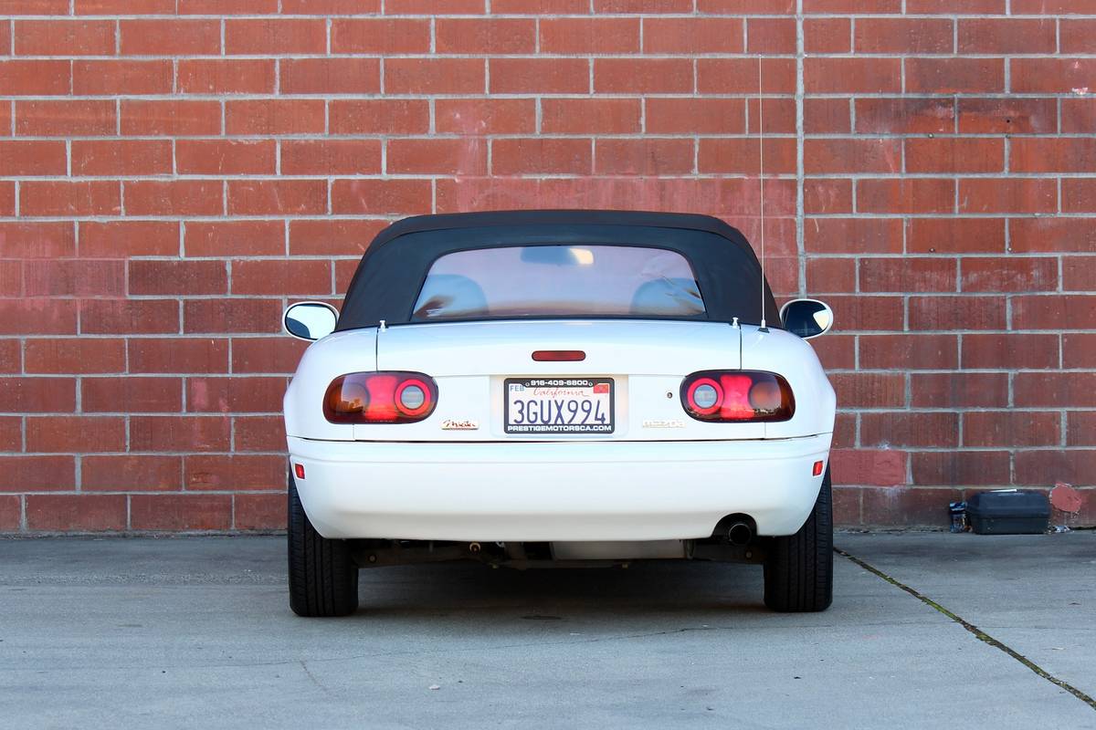 Mazda-mx-5-1994-white-21