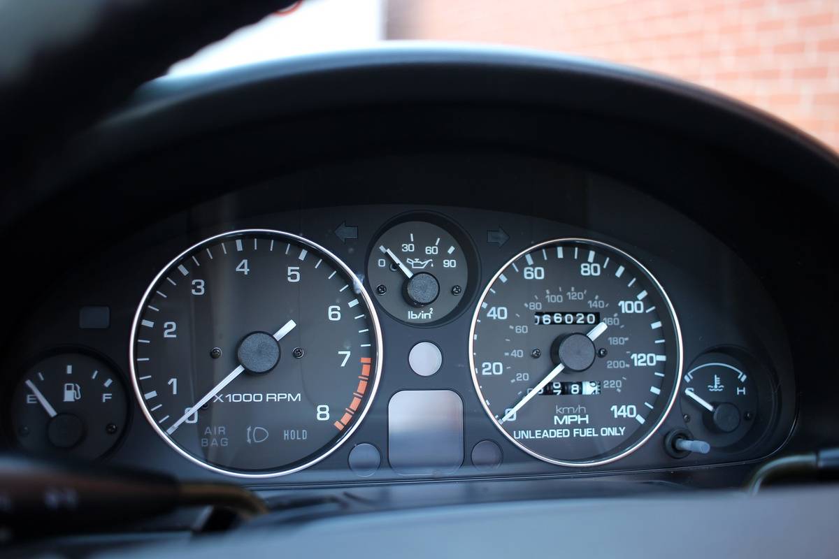 Mazda-mx-5-1994-white-5