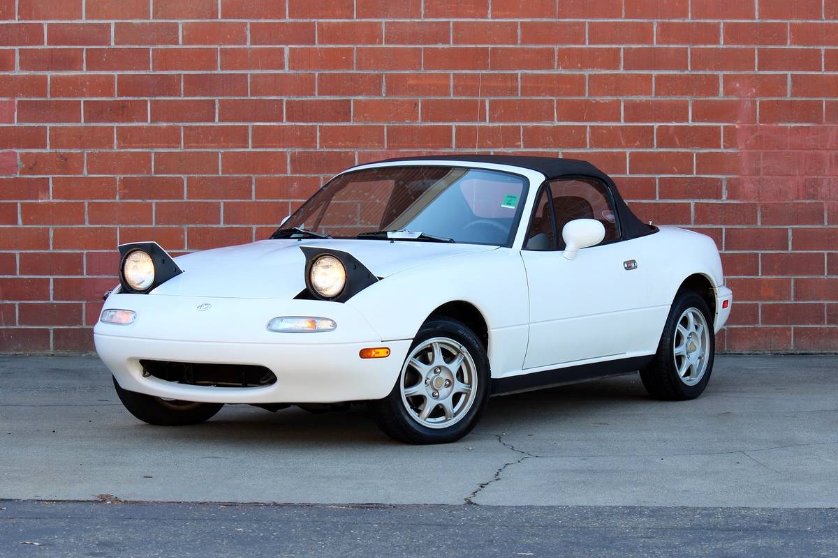 Mazda-mx-5-1994-white-6