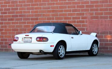 Mazda-mx-5-1994-white-9