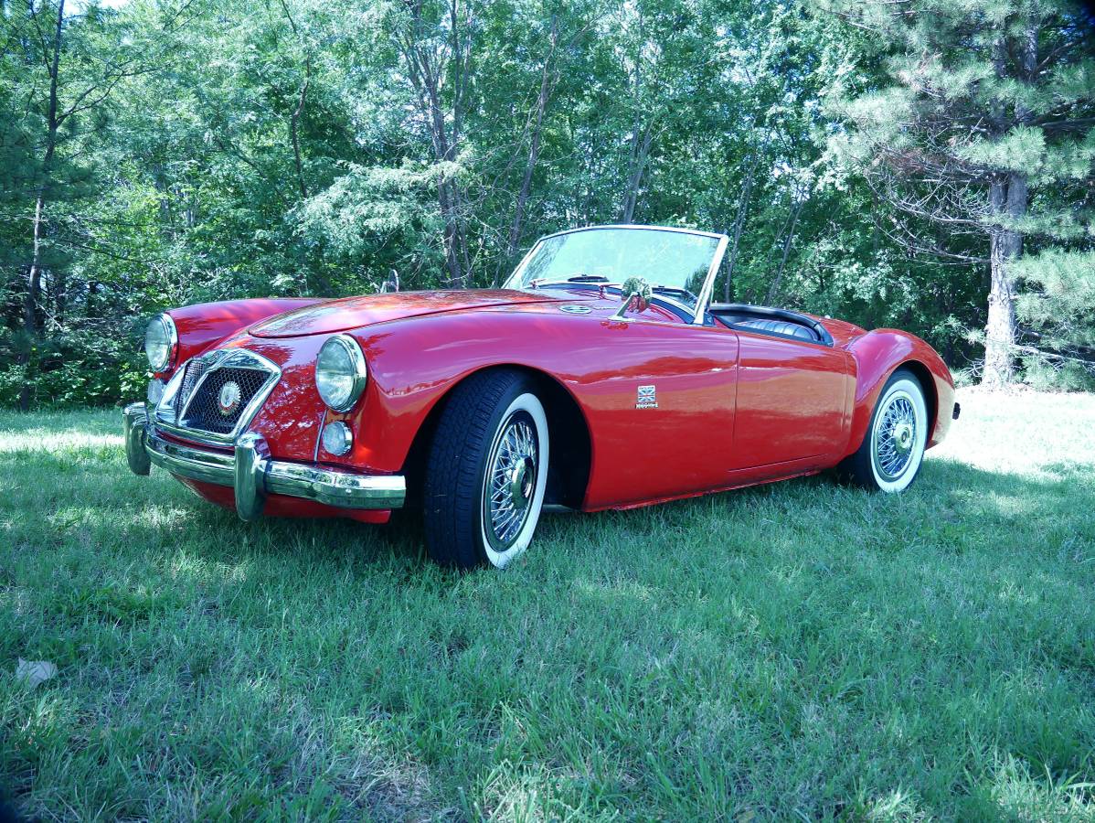 Mazda-mx-5-grand-touring-1962-red-10