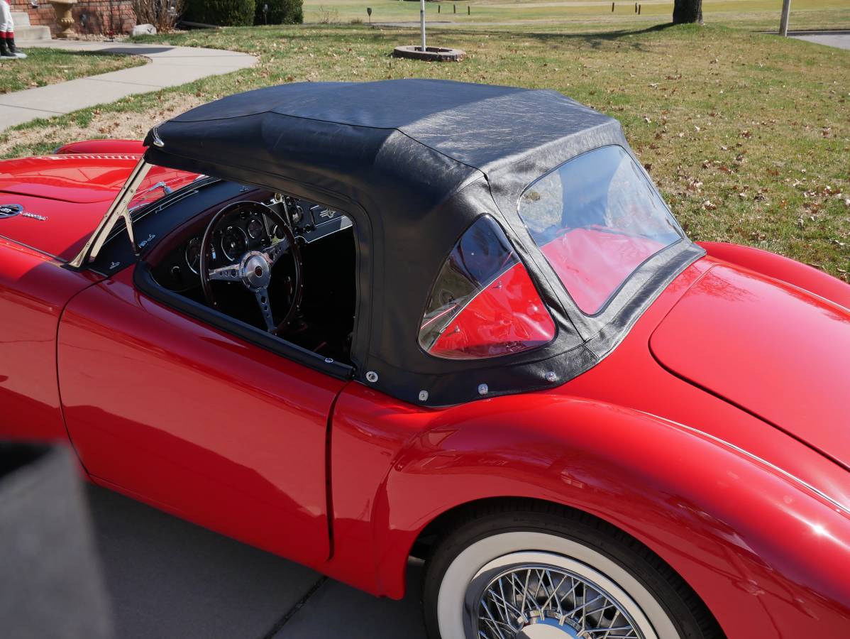 Mazda-mx-5-grand-touring-1962-red-12