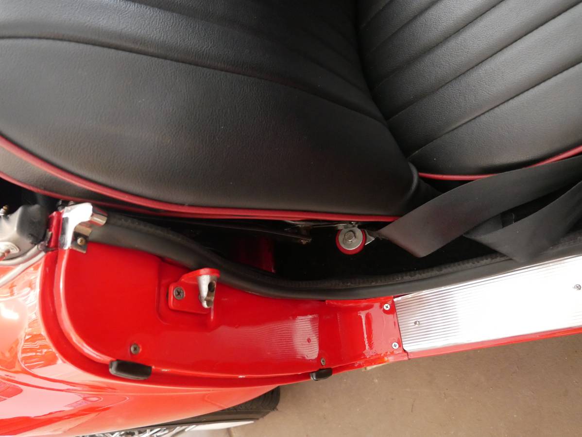 Mazda-mx-5-grand-touring-1962-red-47
