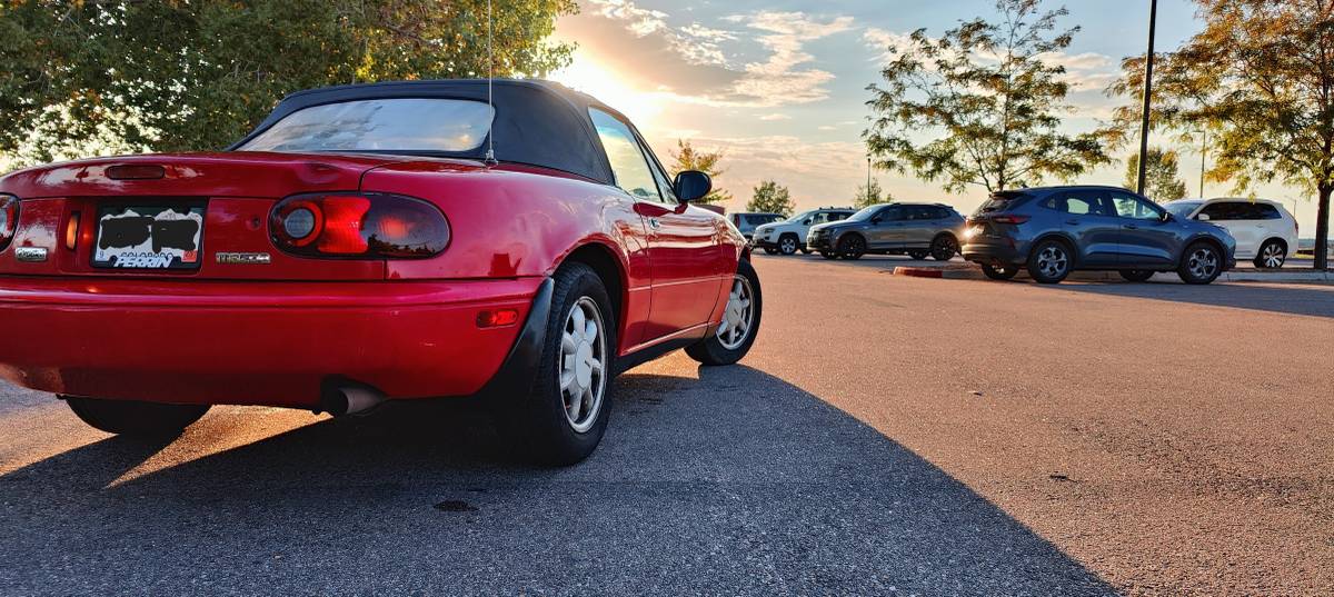 Mazda-mx-5-miata-1989-red-11