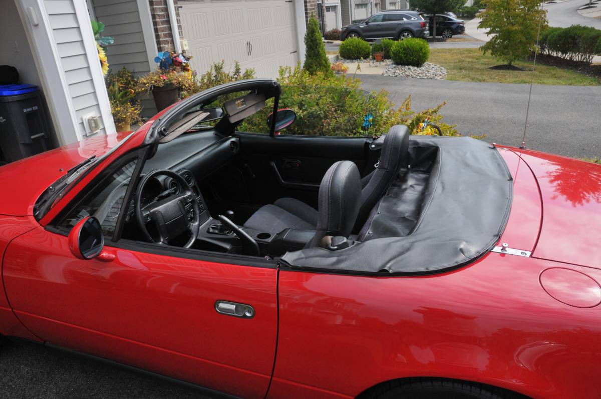 Mazda-mx-5-miata-1990-red-14