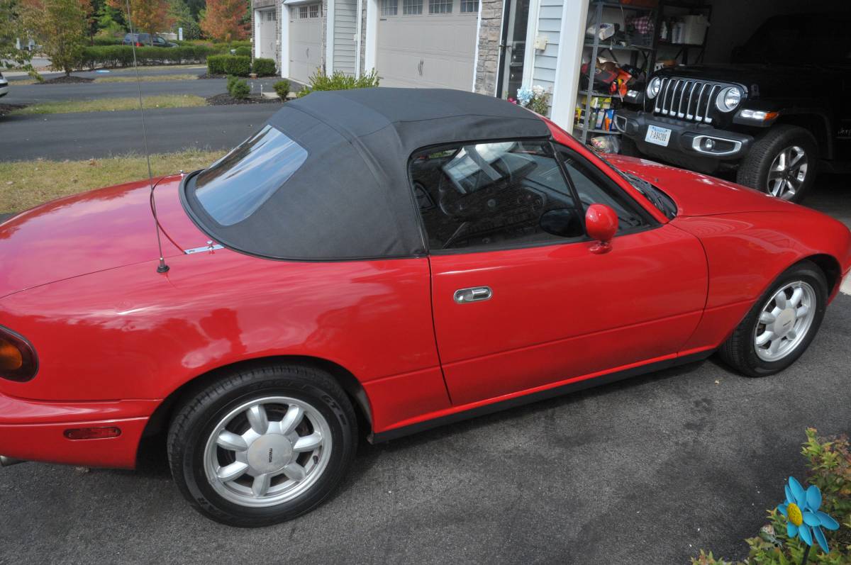Mazda-mx-5-miata-1990-red-2