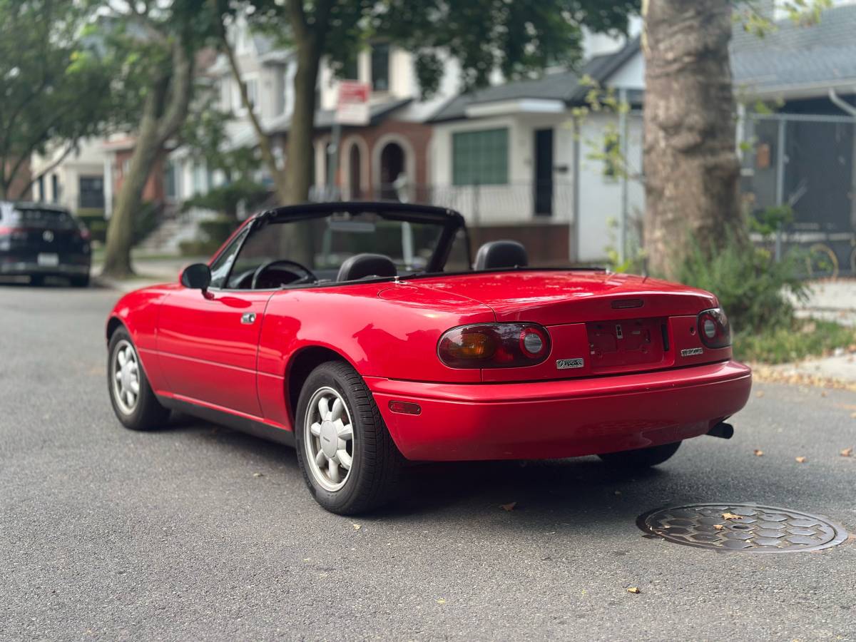 Mazda-mx-5-miata-1990-red-6