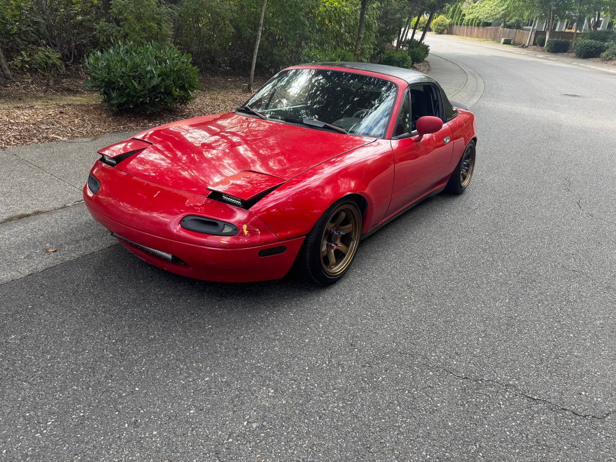 Mazda-mx-5-miata-1990-red