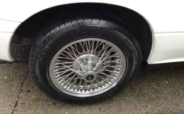 Mazda-mx-5-miata-1990-white-2