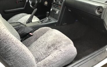 Mazda-mx-5-miata-1990-white-3