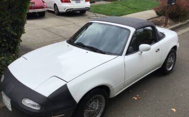 Mazda-mx-5-miata-1990-white-4