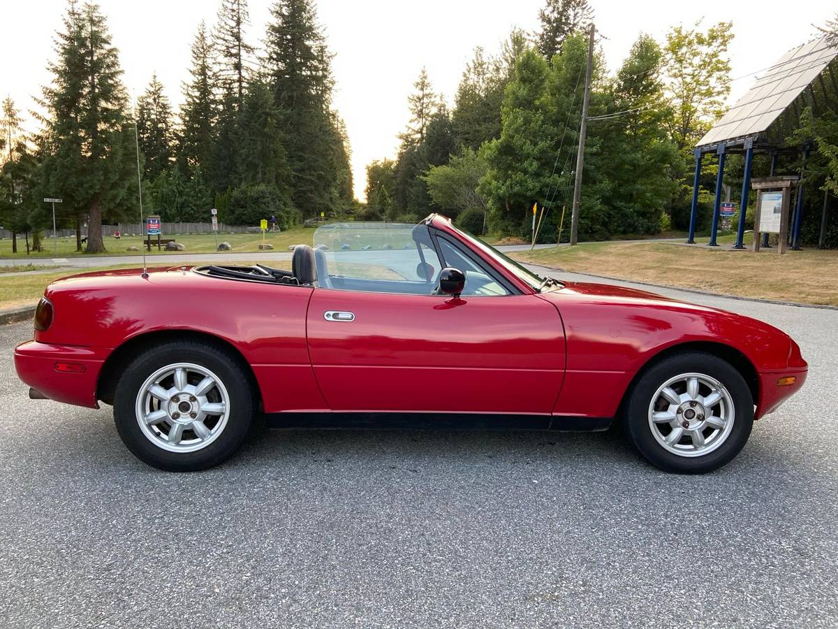 Mazda-mx-5-miata-1991-red-2