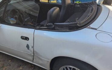 Mazda-mx-5-miata-1991-white-10