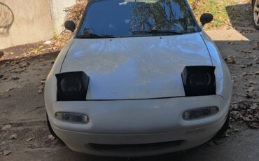 Mazda-mx-5-miata-1991-white-11