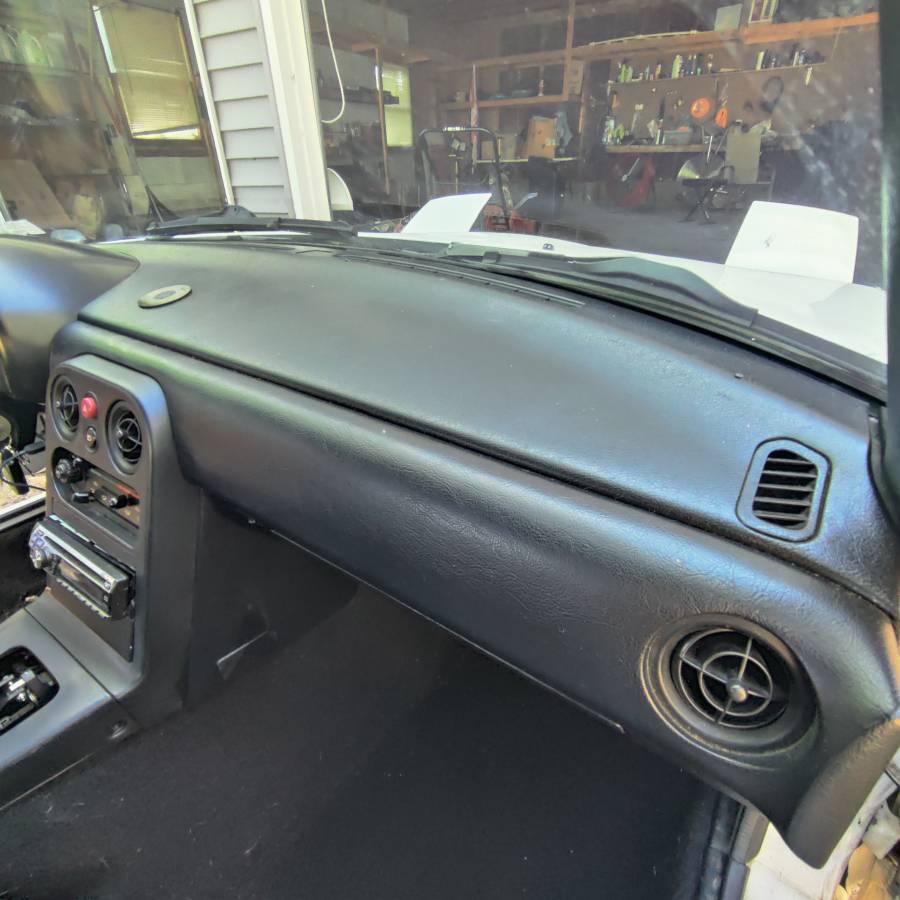 Mazda-mx-5-miata-1991-white-2