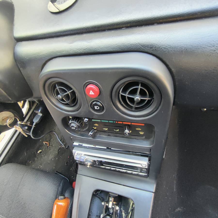 Mazda-mx-5-miata-1991-white-5