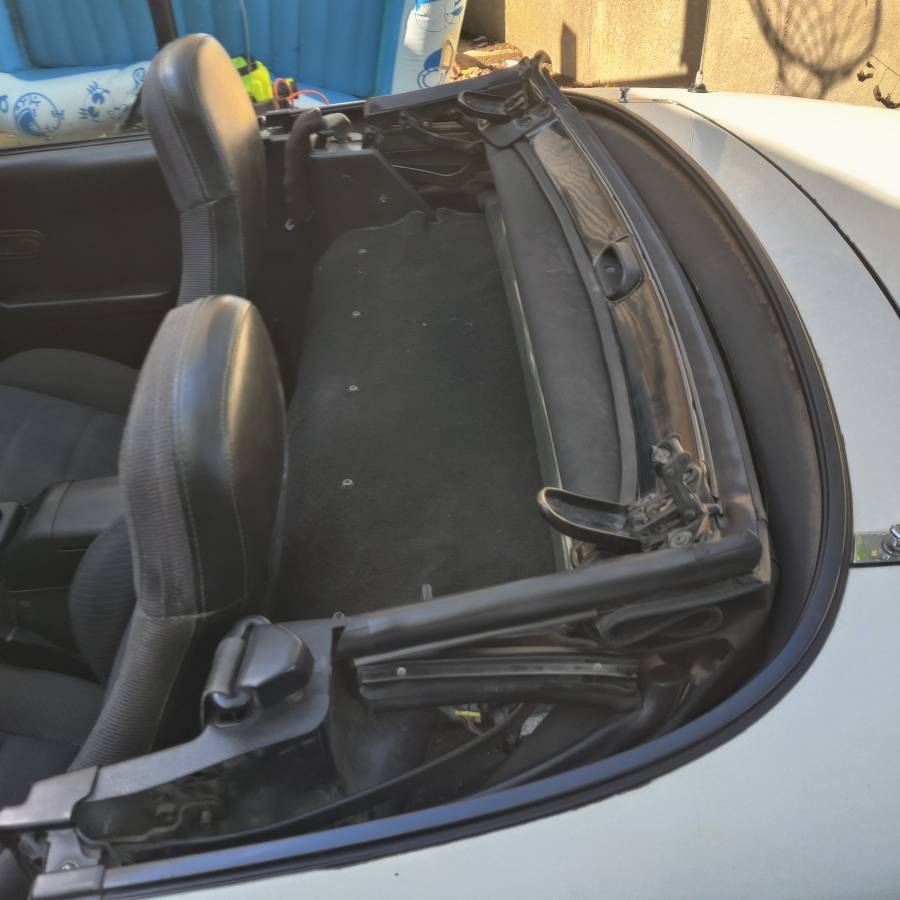 Mazda-mx-5-miata-1991-white-7