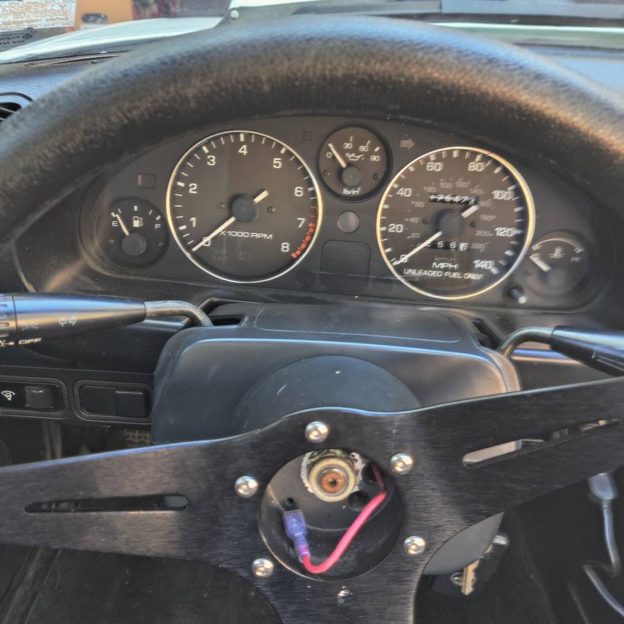 Mazda-mx-5-miata-1991-white-8