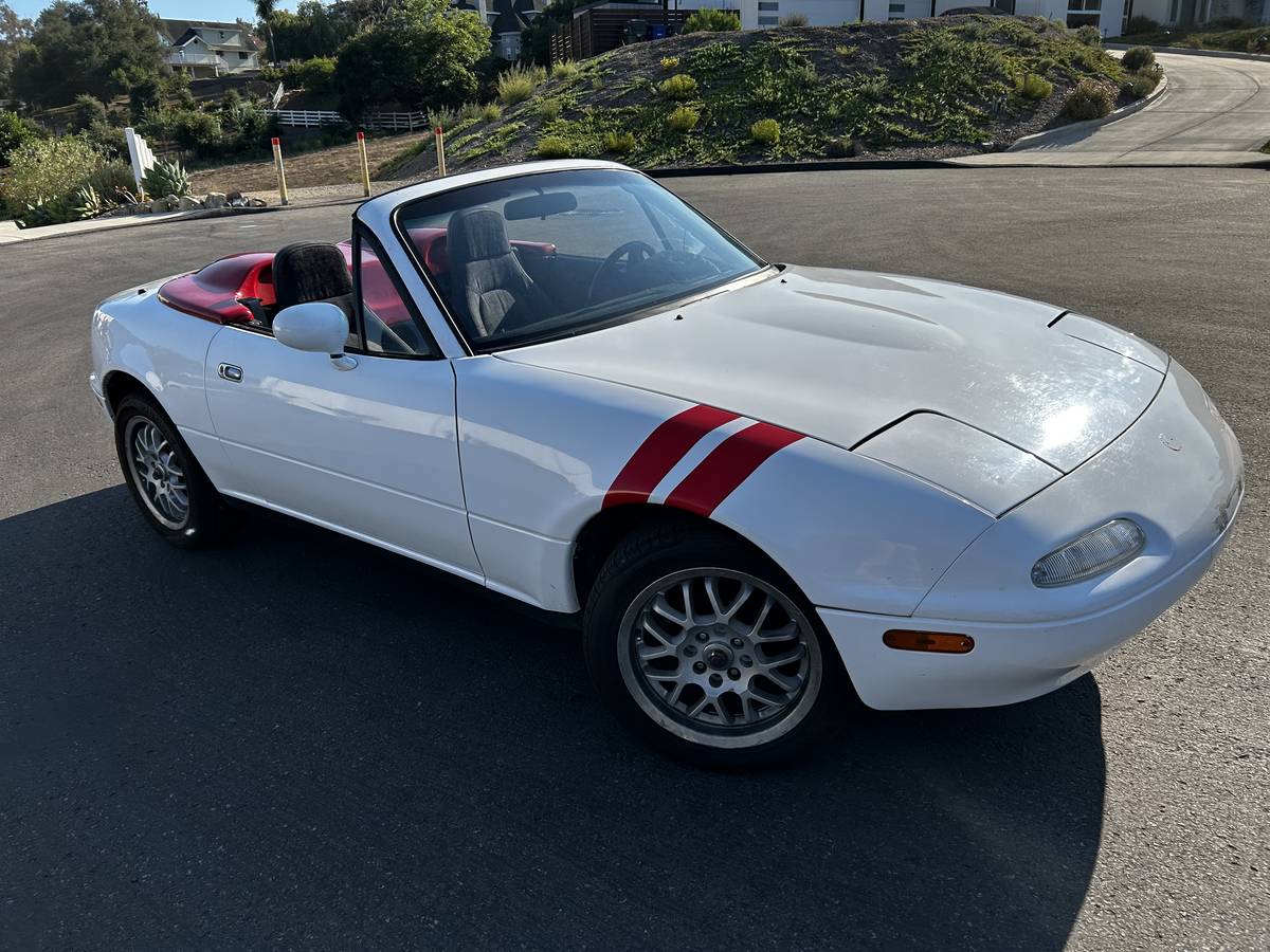 Mazda-mx-5-miata-1993-white-1