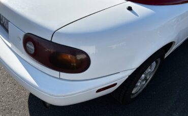 Mazda-mx-5-miata-1993-white-13