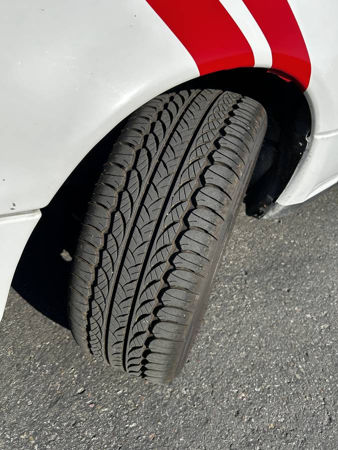 Mazda-mx-5-miata-1993-white-4