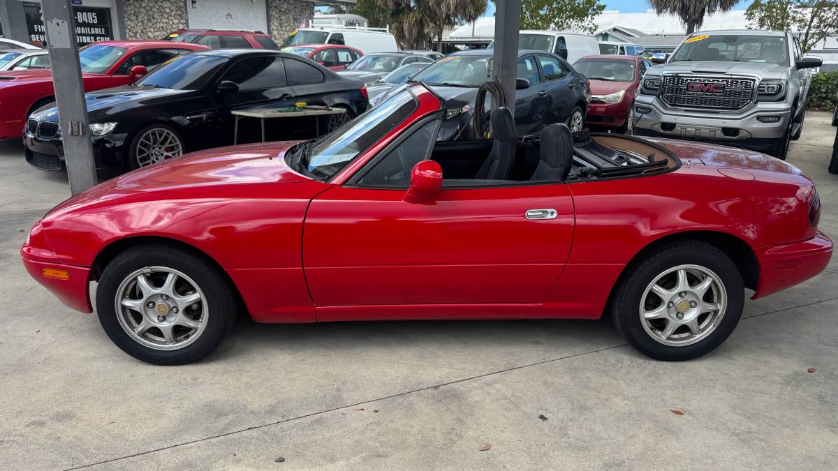 Mazda-mx-5-miata-1994-red-6
