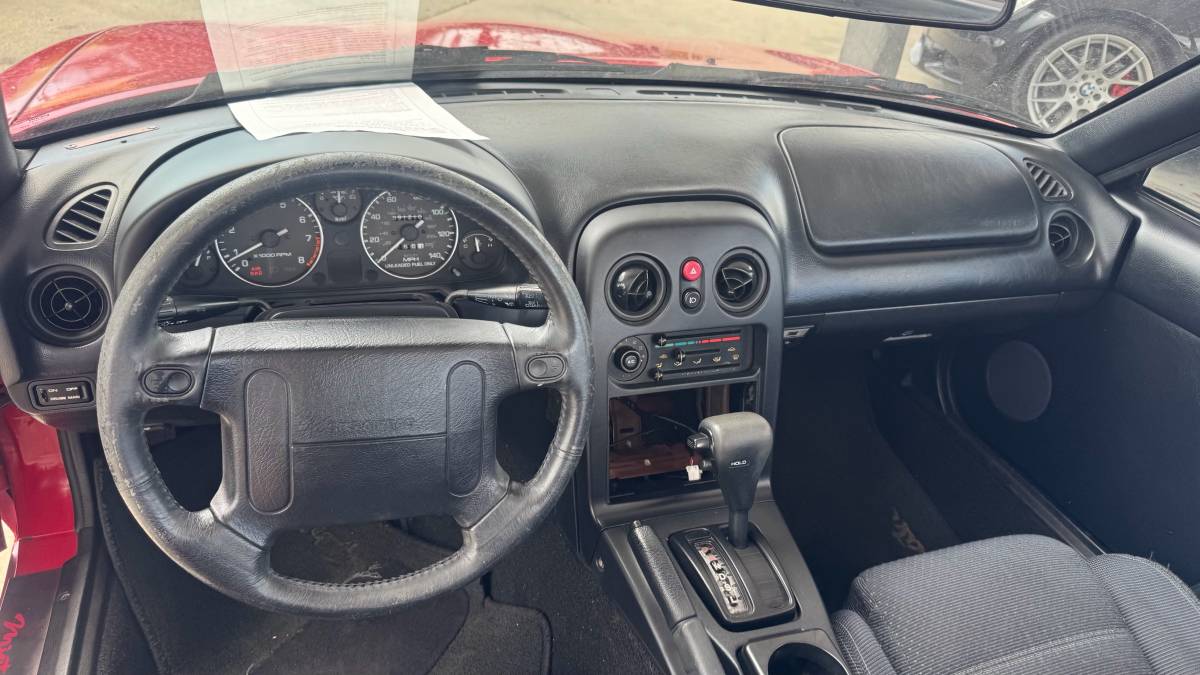 Mazda-mx-5-miata-1994-red-9