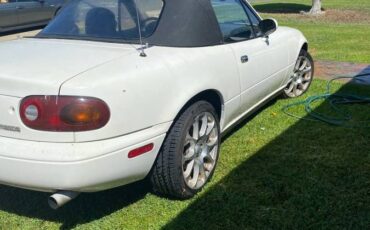Mazda-mx-5-miata-1995-white