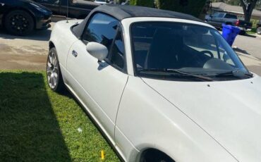 Mazda-mx-5-miata-1995-white-4