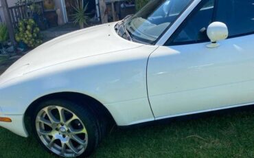 Mazda-mx-5-miata-1995-white-6