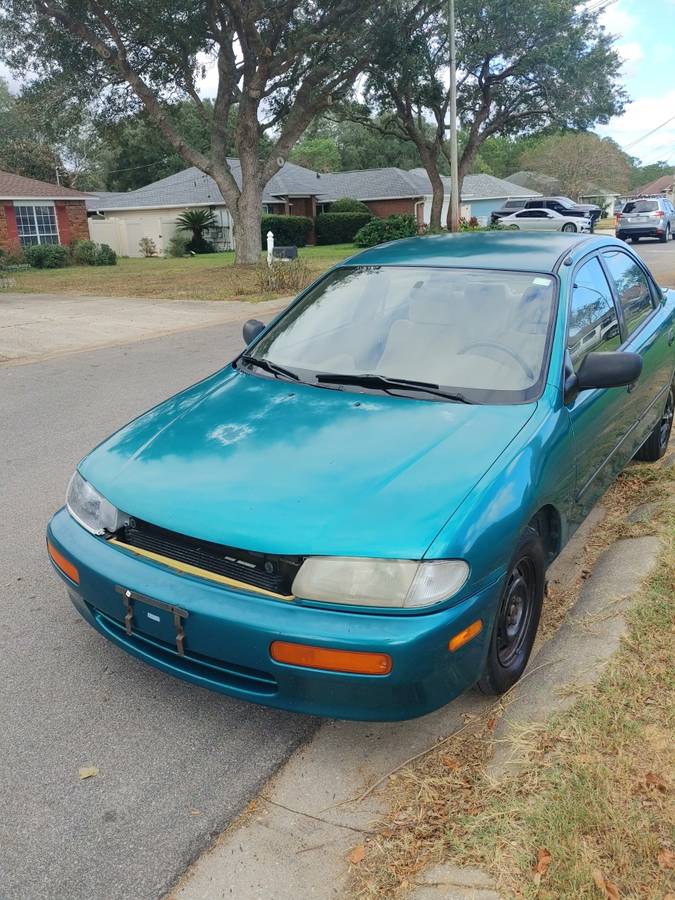 Mazda-protege-1995-4