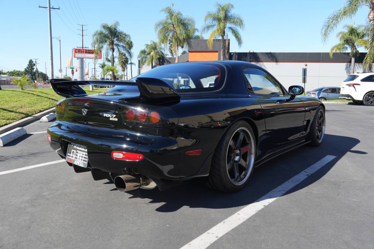 Mazda-rx-7-1994-black-3