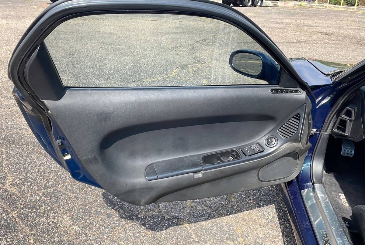 Mazda-rx-7-1994-blue-9
