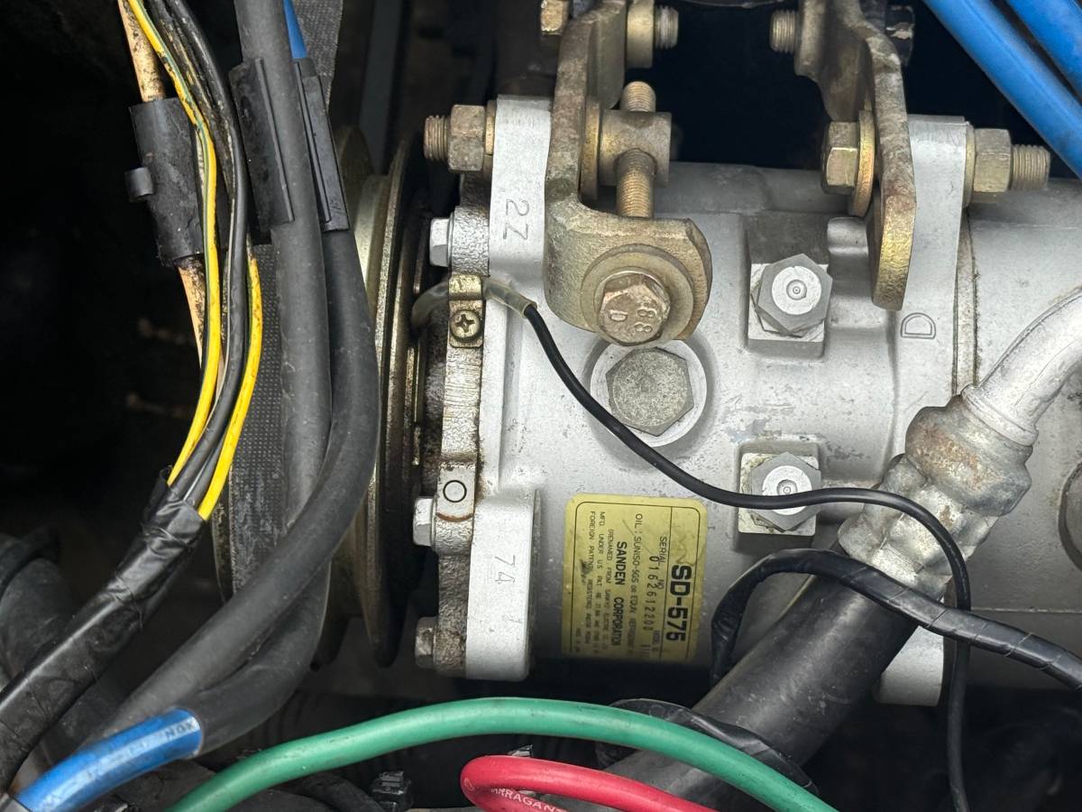 Mazda-rx7-1983-brown-16