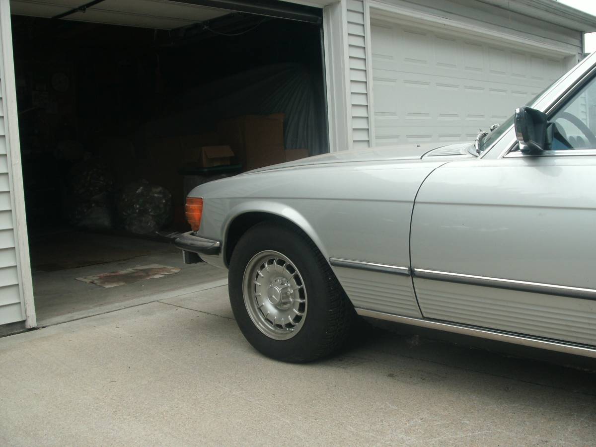Mb-sl-1978-silver-3
