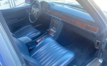 Mercedes-1977-3