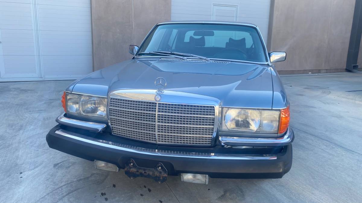 Mercedes-1977-9