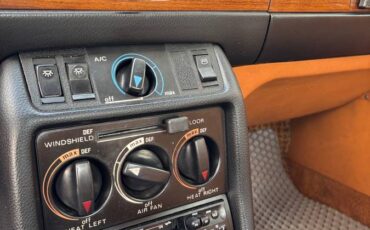 Mercedes-240d-diesel-1977-18