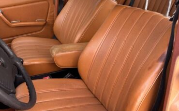 Mercedes-240d-diesel-1977-19