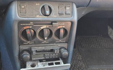 Mercedes-240d-diesel-1978-5