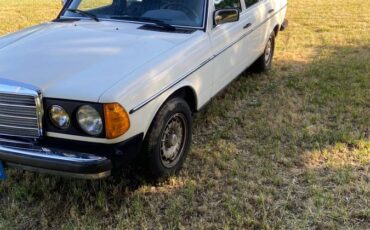 Mercedes-280-e-1981-white-2
