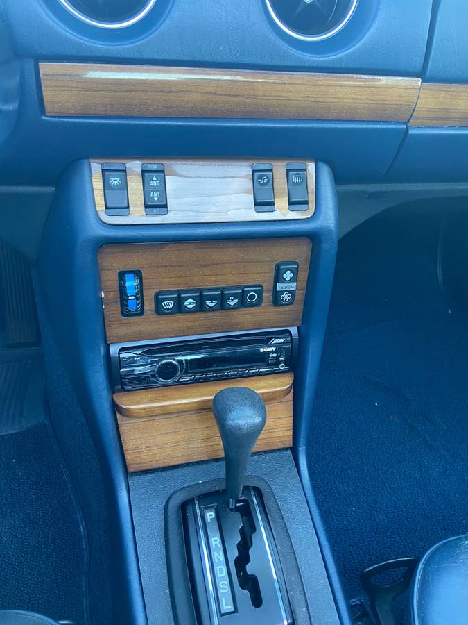 Mercedes-280-e-1981-white-7