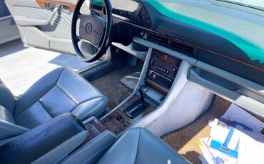 Mercedes-300-se-1991-white-5