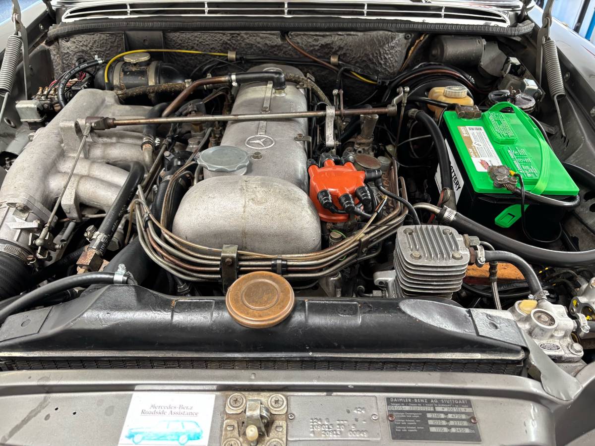 Mercedes-300-sel-1967-silver-4