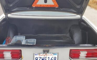 Mercedes-300cd-diesel-1978-grey-3