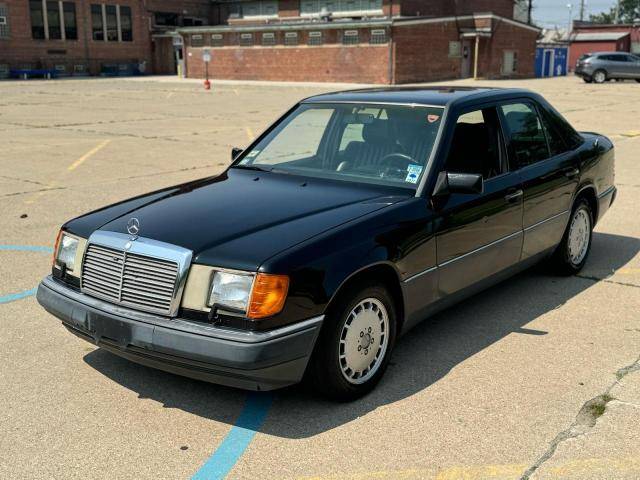 Mercedes-300e-1993-1