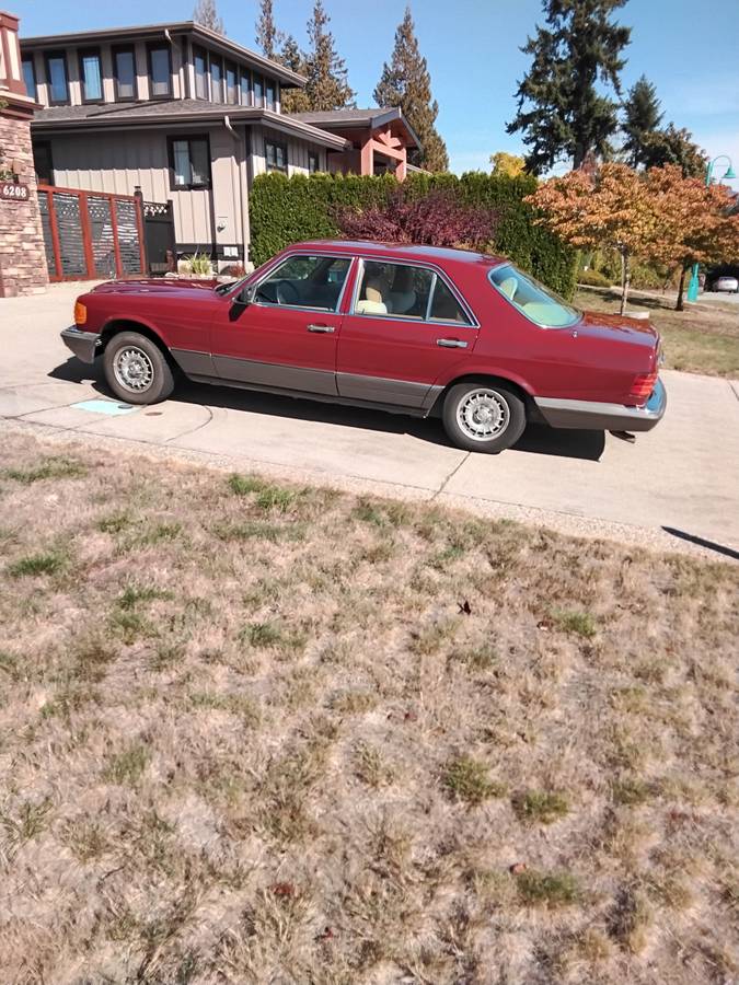 Mercedes-300sd-diesel-1983-red-12