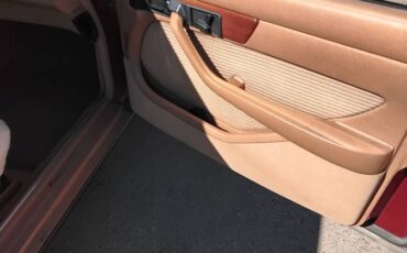 Mercedes-300sd-diesel-1983-red-2