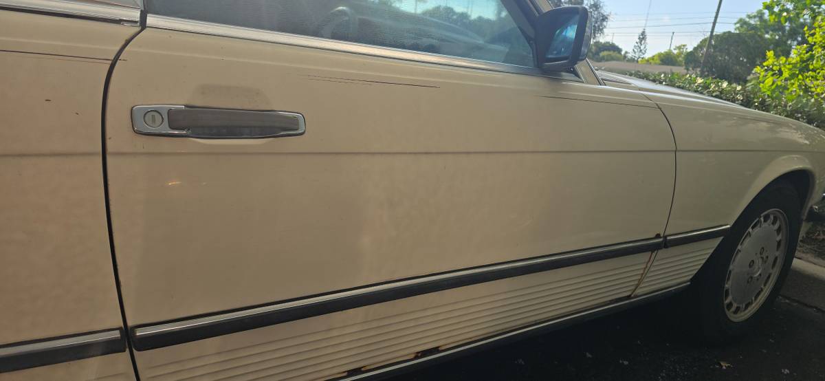 Mercedes-300sl-1986-yellow-1