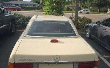 Mercedes-300sl-1986-yellow-20